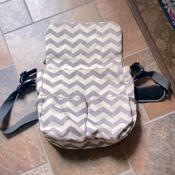 Skip Hop messenger bag diaper bag - Picture 7 of 7
